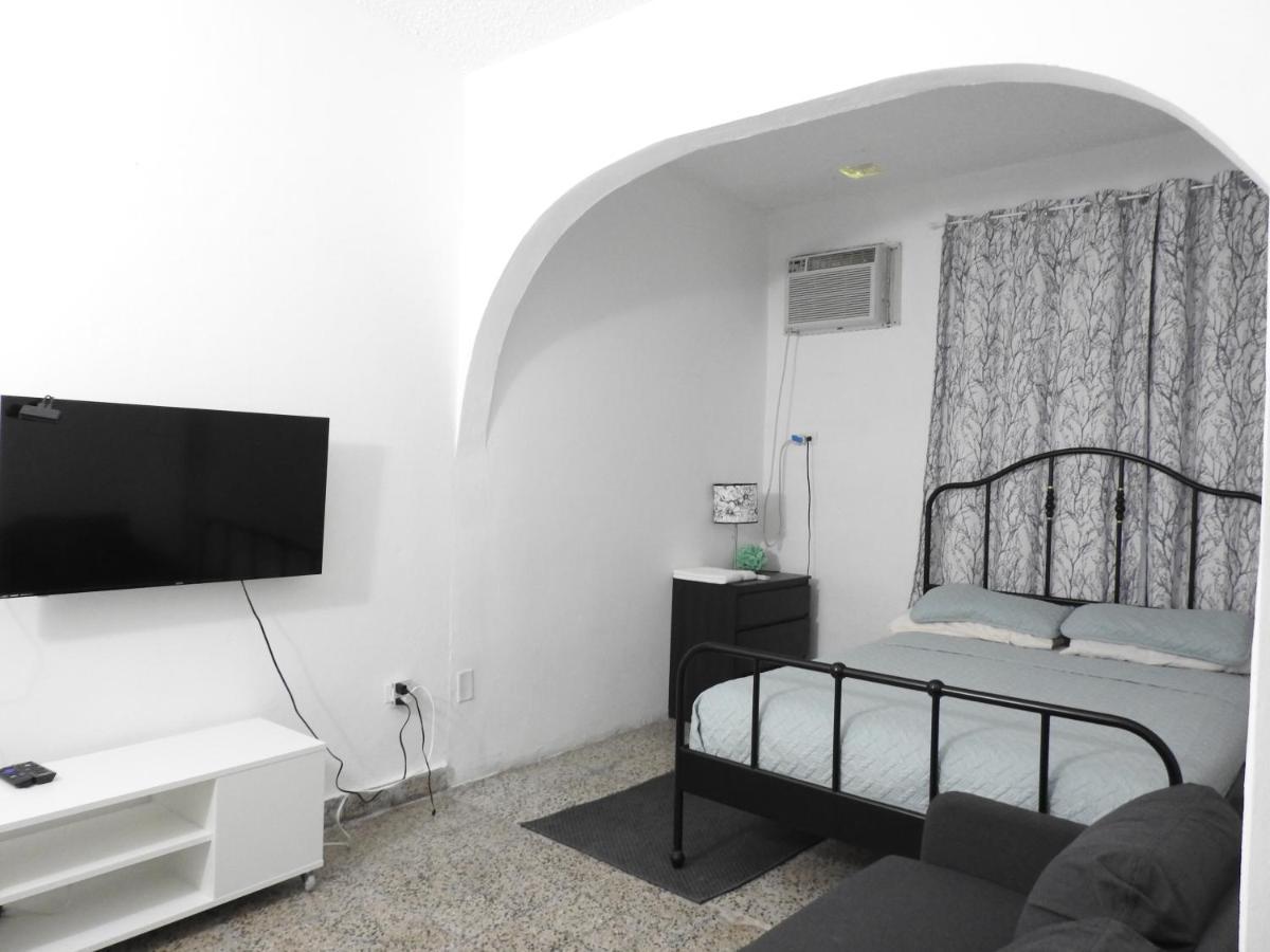 Casa Del Sol-Unit A Villa Bayamon Buitenkant foto